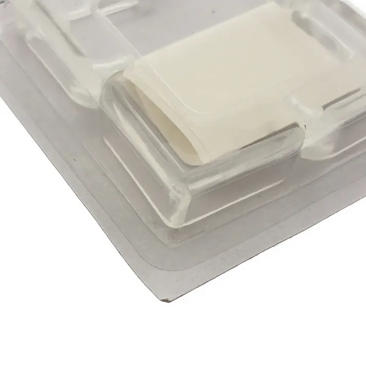 コーナーガード クリア 幅4cm 奥行4cm 高さ1.5cm 安全対策 コーナークッション 角保護 家具 テーブル角カバー