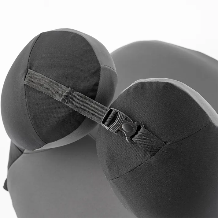 頭と首の隙間を埋めるクッション