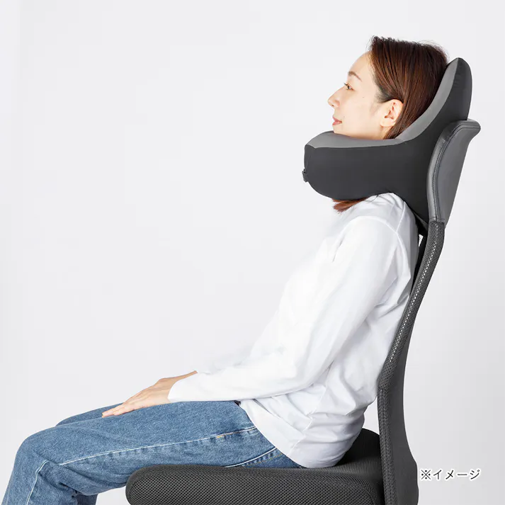 頭と首の隙間を埋めるクッション