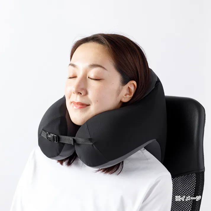 頭と首の隙間を埋めるクッション