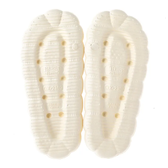 ふわふわソフトサンダル 24~24.5cm ホワイト