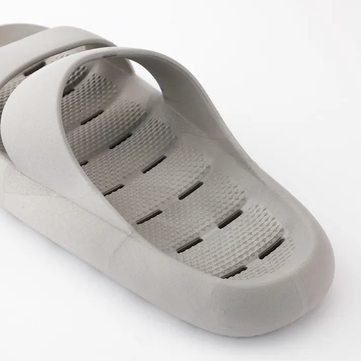 べランダでも縮みにくい水が抜けるサンダル ストーングレー 27~28cm