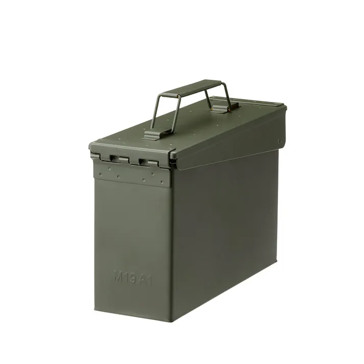 カインズ 防塵・防滴スチールケース 小 カーキ 幅28cm 奥行9.6cm 高さ17.5cm