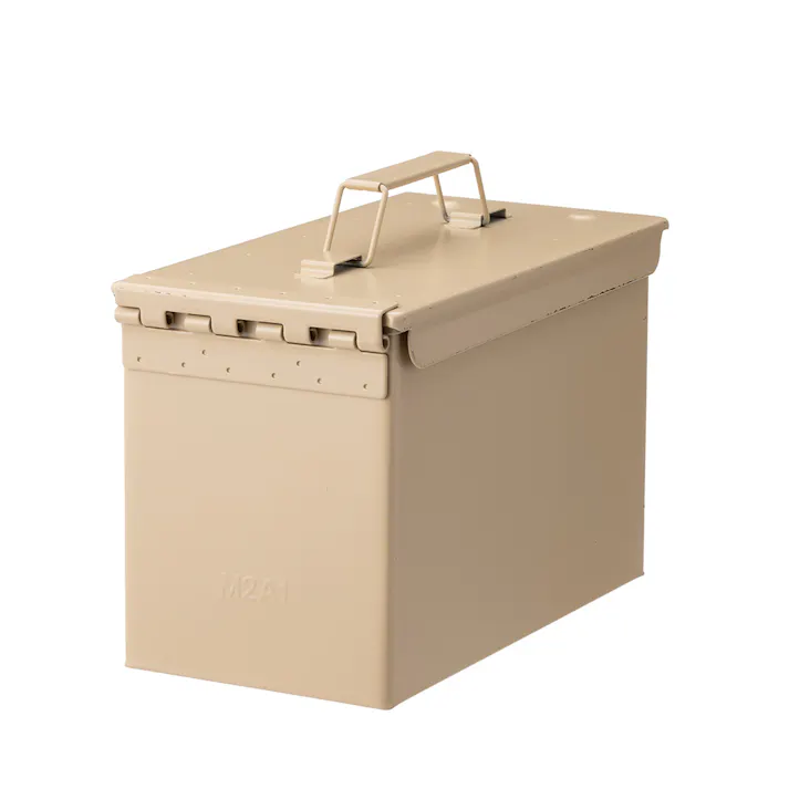 カインズ 防塵・防滴スチールケース 中 サンドベージュ 幅30cm 奥行15.5cm 高さ18.5cm