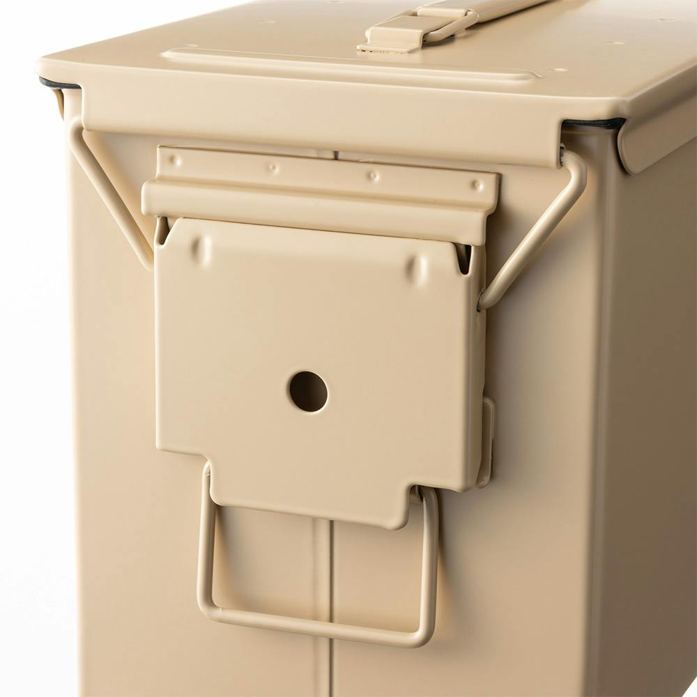 カインズ 防塵・防滴スチールケース 大 サンドベージュ 幅32cm 奥行