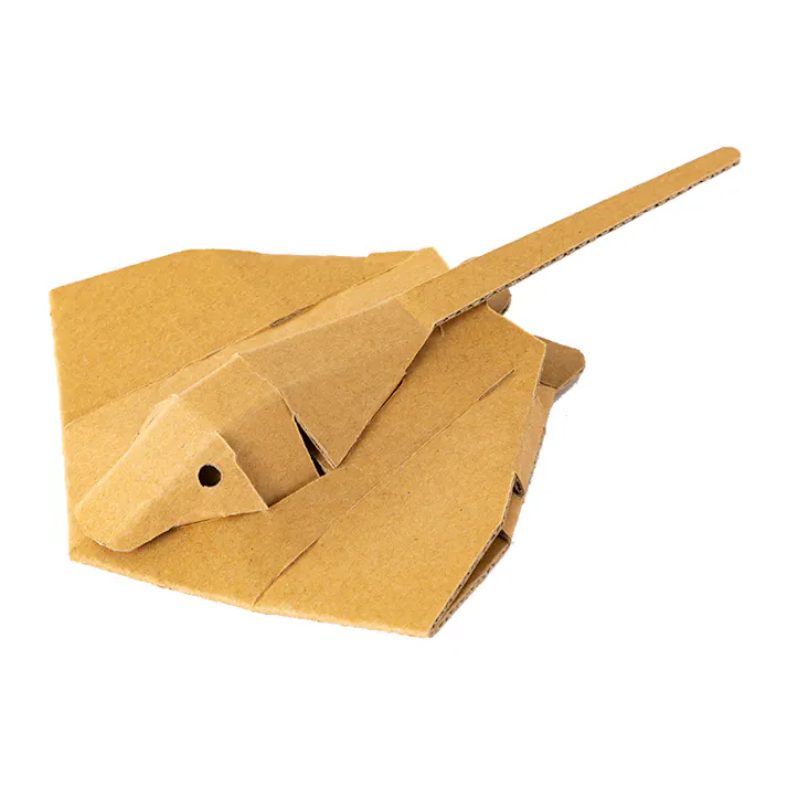 カインズ つくるとい ダンボールの水族館 えい