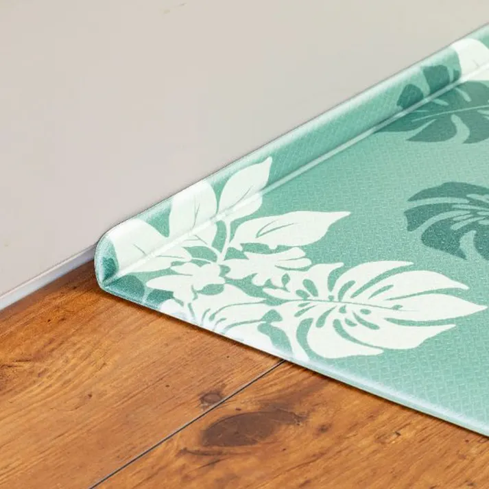 すき間を埋めるキッチンマット L-Fit リーフ 45×180cm 厚み6mm クッション性 抗菌 燃えにくい 防カビ 拭くだけお手入れ