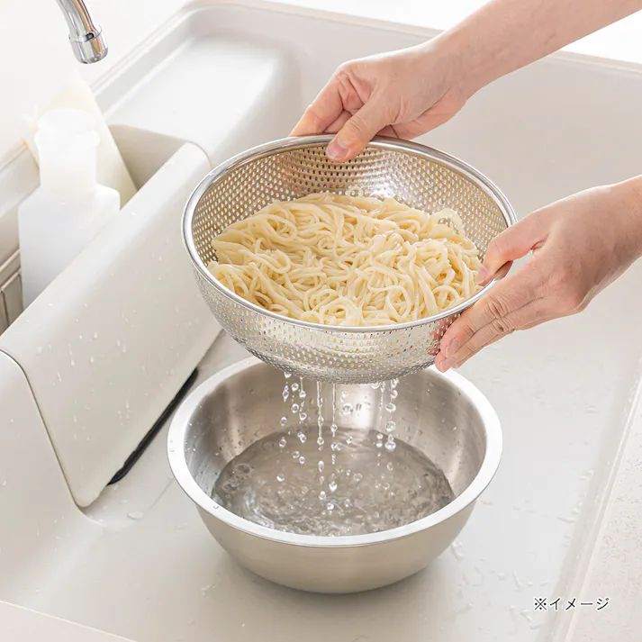 ステンレスパンチングザル 21cm