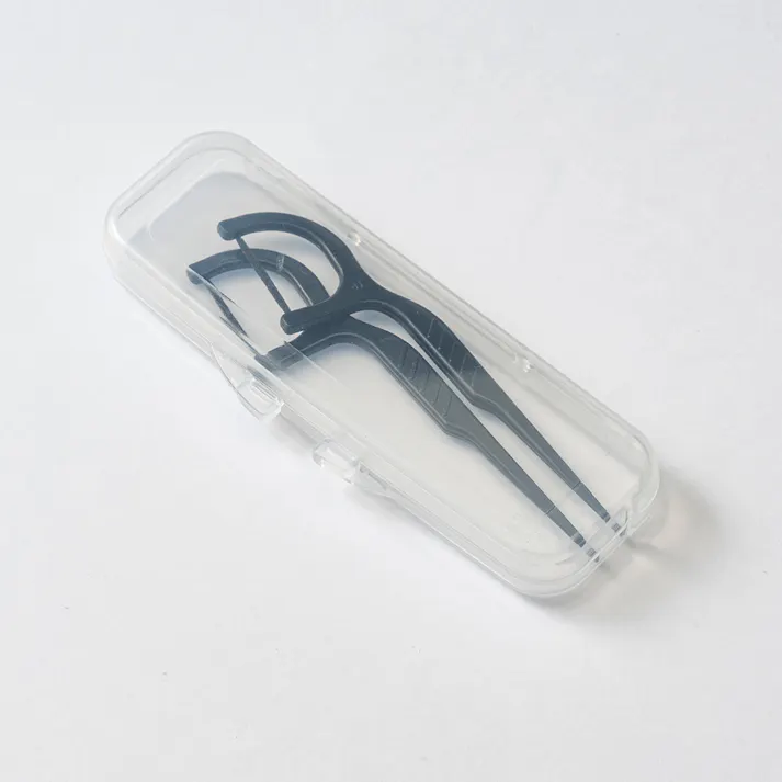 カインズ 糸付きようじ 100本入りパック 黒