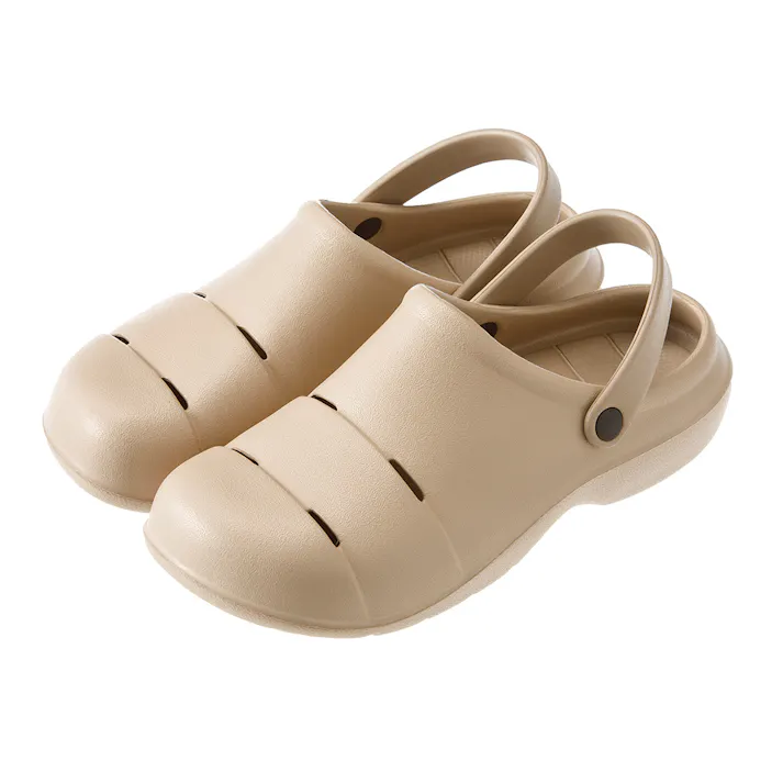 屈曲しやすいスリット入りサンダル ライトブラウン 25cm