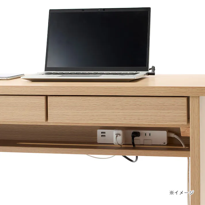 デスクとダイニングを切り替えられるテーブル