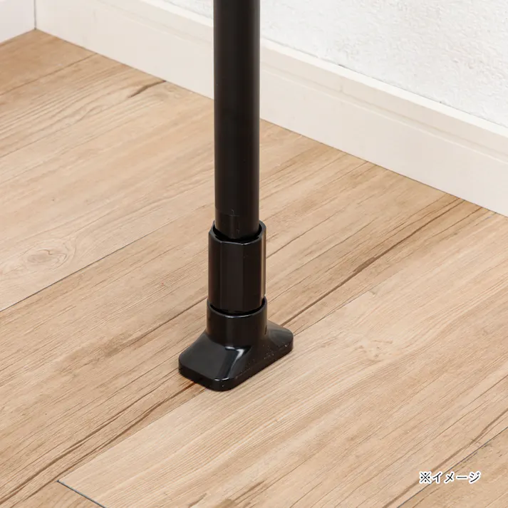 省スペースでもたくさん干せる突っ張り室内物干し竿受け2段 ブラック
