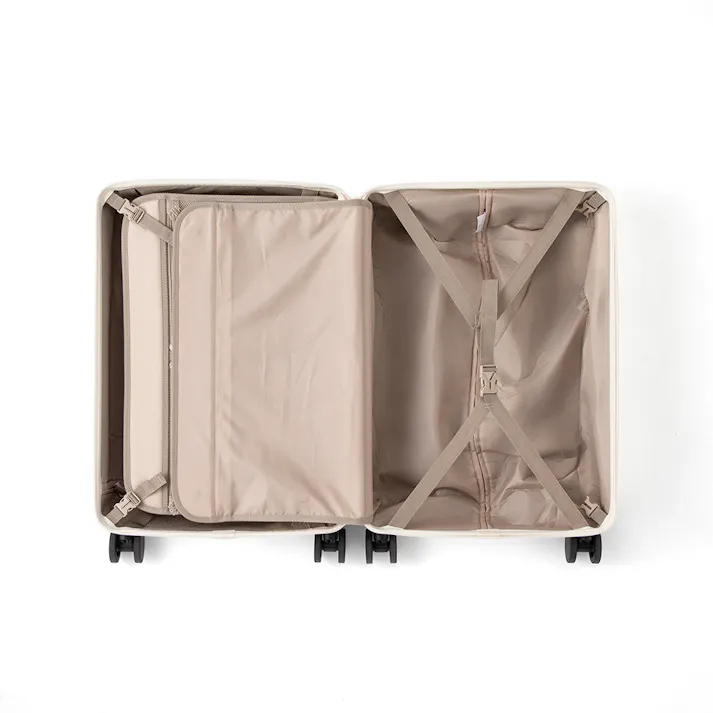 TRADDY すぅーと転がるキャスター付きキャリー 52L ホワイト