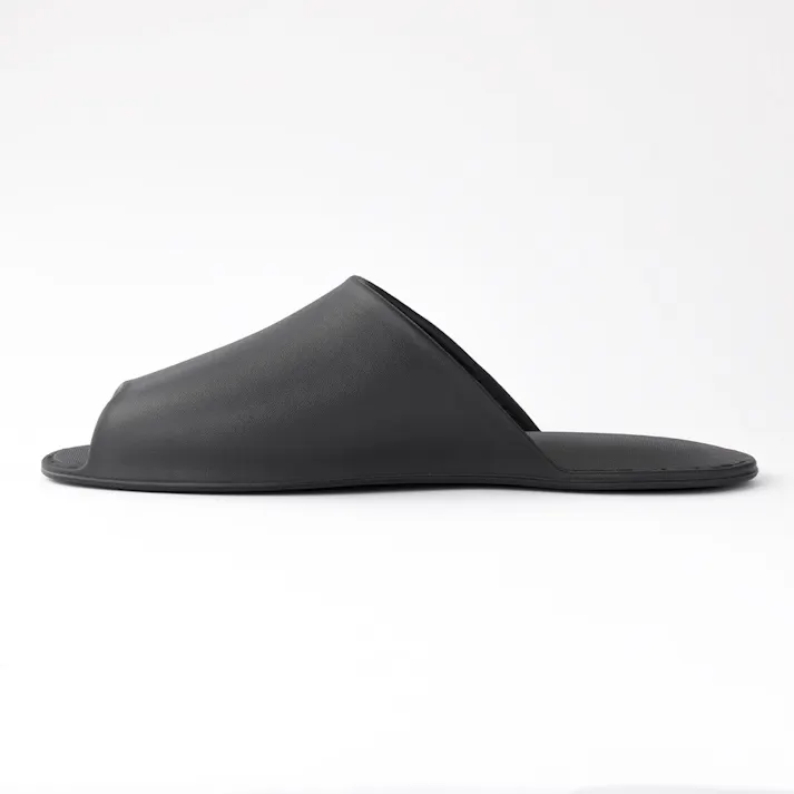 汚れても丸洗いできるスリッパ L ブラック