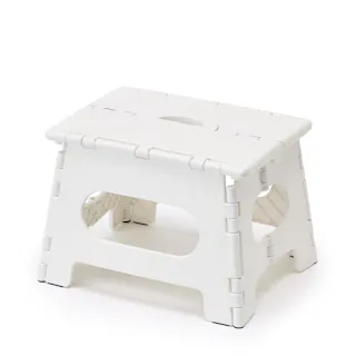 持ち運びしやすい折りたたみ踏み台 ホワイト