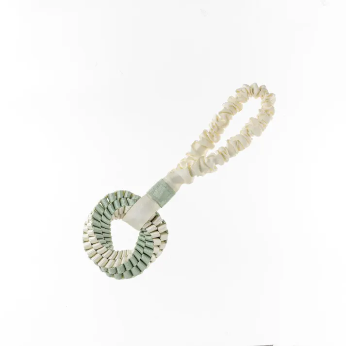 トリーツがはいるロープ玩具 リング M