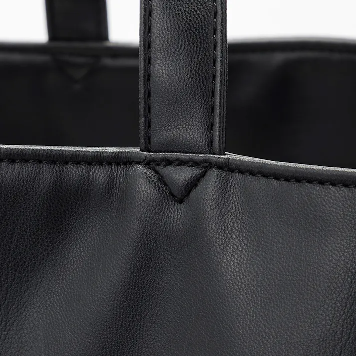 ソフトレザー ミニポーチ付きトートバッグ大