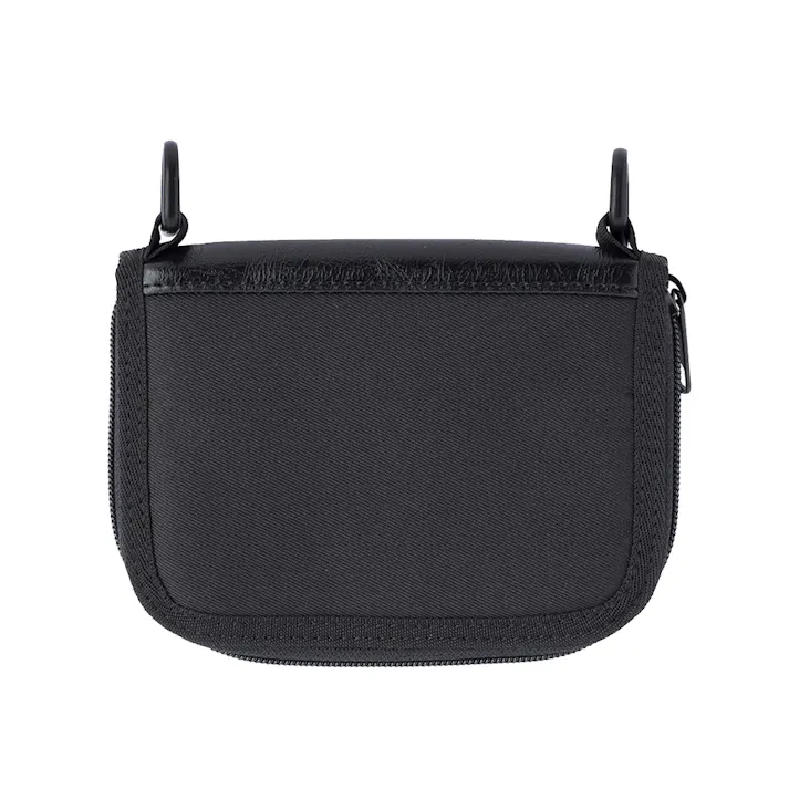 ストラップと組み合わせられる ラウンドジップウォレット M ブラック