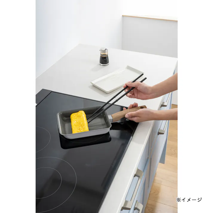 ガス火・IH対応 こびりつきにくいエッグパン 幅13cm 奥行18cm