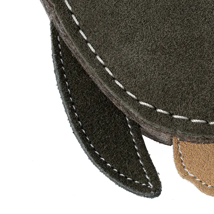 飽きずに遊べるレザー&フェルトトイ とり