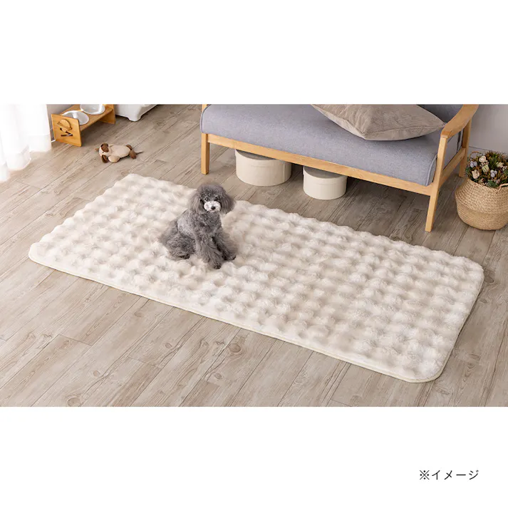 保温性のあるラグ Pitapa シロクマ 幅80cm 奥行180cm