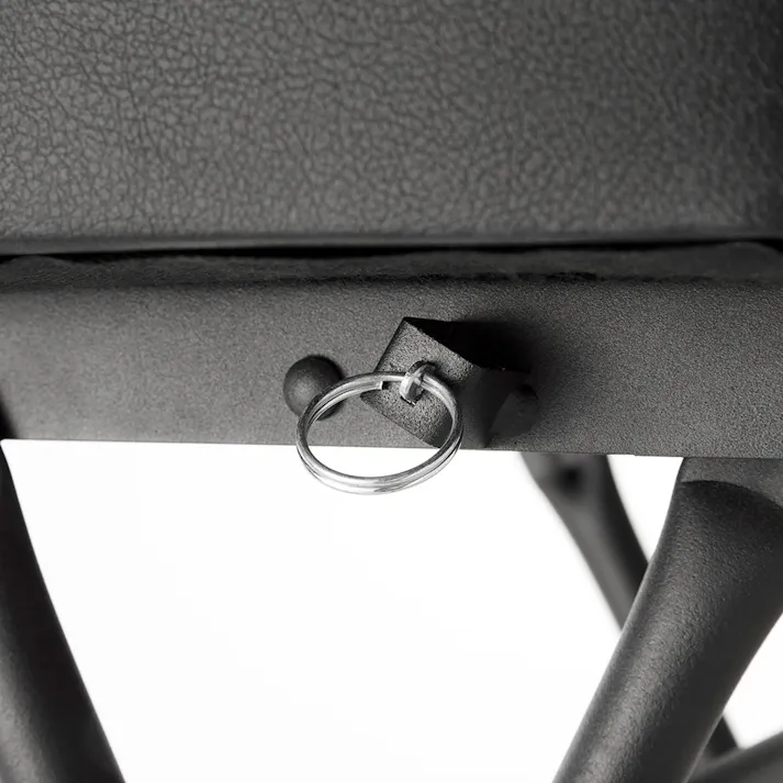 座面が広い折りたたみパイプチェア ロータイプ ブラック