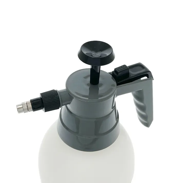 除草剤にも使える蓄圧式スプレー 1.0L