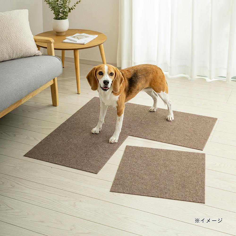 by  ペット用 吸着/撥水 タイルマット 大判サイズ(45cm×45cm×0.4cm) 2畳用(16枚入り) モカベージュ ［45×45cm］撥水タイルマット 10枚入／絨毯タイプ（表面：ループ状）