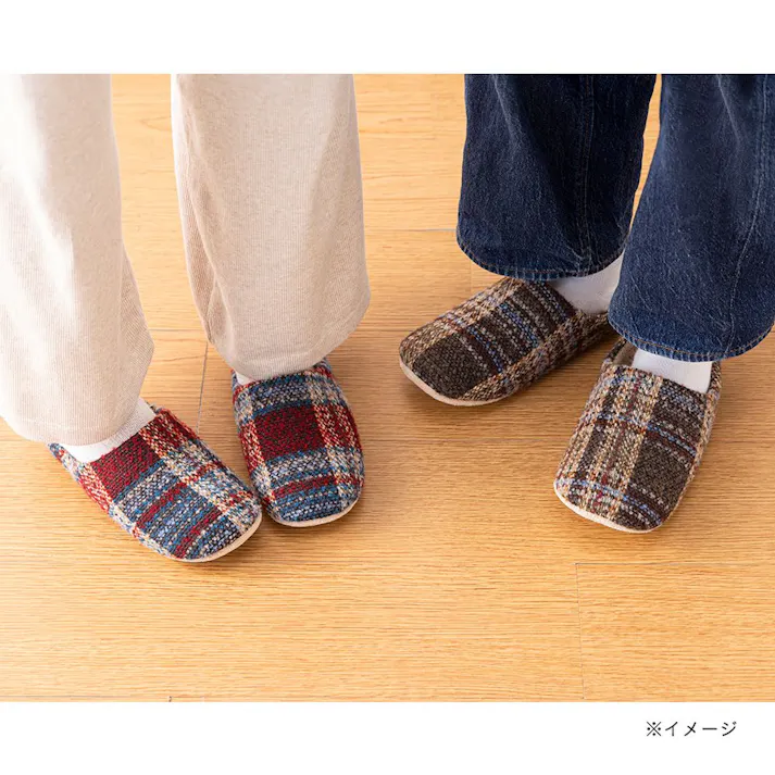 履いて歩くだけでお掃除できるルームシューズ レッド M