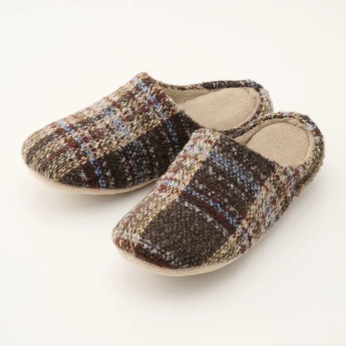 履いて歩くだけでお掃除できるルームシューズ ブラウン L