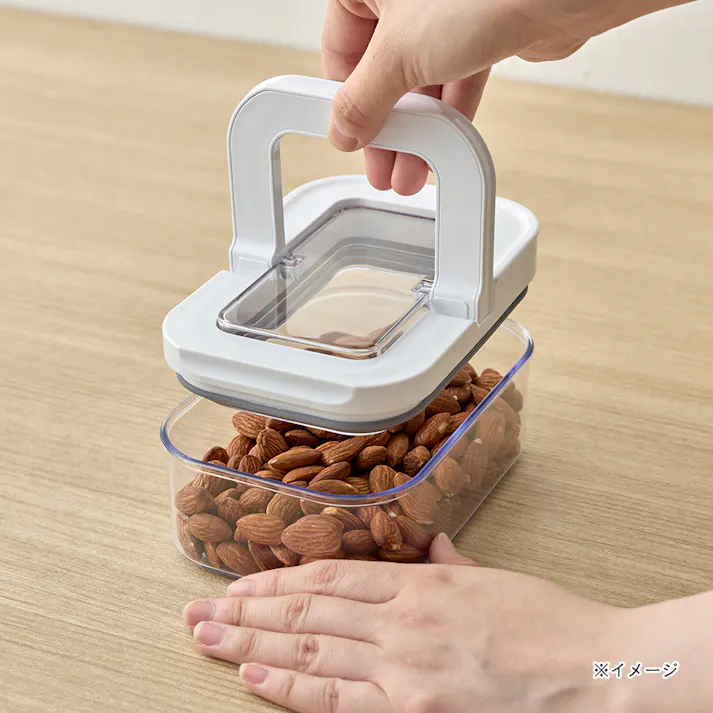 開閉しやすい保存容器 長方形 700ml