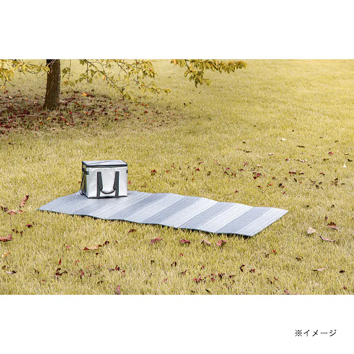 カインズ 厚手折りたためるアルミマット S 幅90cm 奥行180cm 厚さ0.8cm