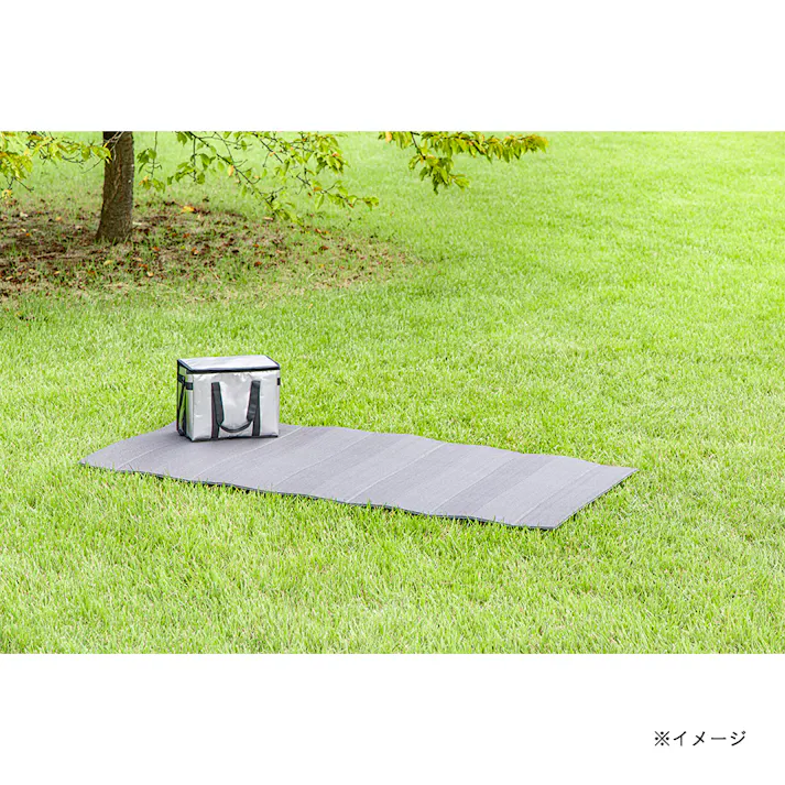 カインズ 厚手折りたためるアルミマット S 幅90cm 奥行180cm 厚さ0.8cm