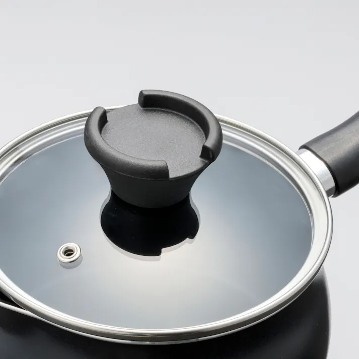 鍋にもケトルにもなるマルチポット 1.9L