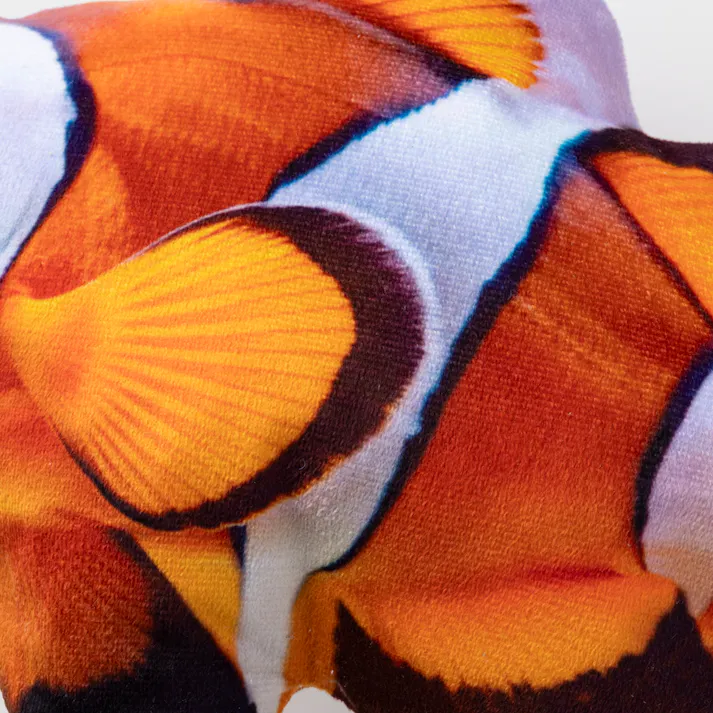 ネコケリおもちゃ カクレクマノミ