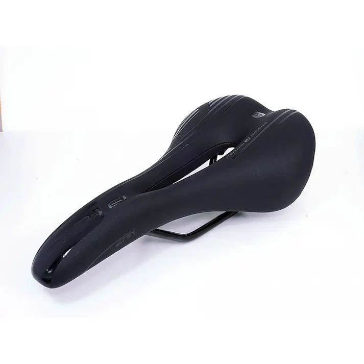 フォース FORCE GELサドルコンフォート 穴あき ブラック 80372