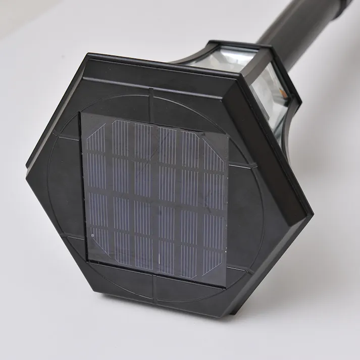 ヨーロピアンソーラーLED街灯 ブラック【別送品】