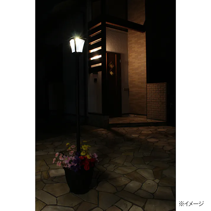 鉢付きソーラー街灯 1灯【別送品】