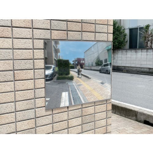 コミー FFミラー車出口<ビス止めタイプ> 600×500 F60B 屋内外両用安全ミラー コミー FFミラー車出口<ビス止めタイプ> 600×500 F60B 屋内外両用安全ミラー
