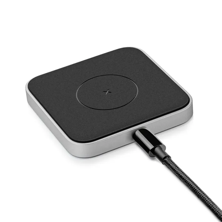 ブラウン 高速充電器 マグネティック ワイヤレスチャージャー BWC02M