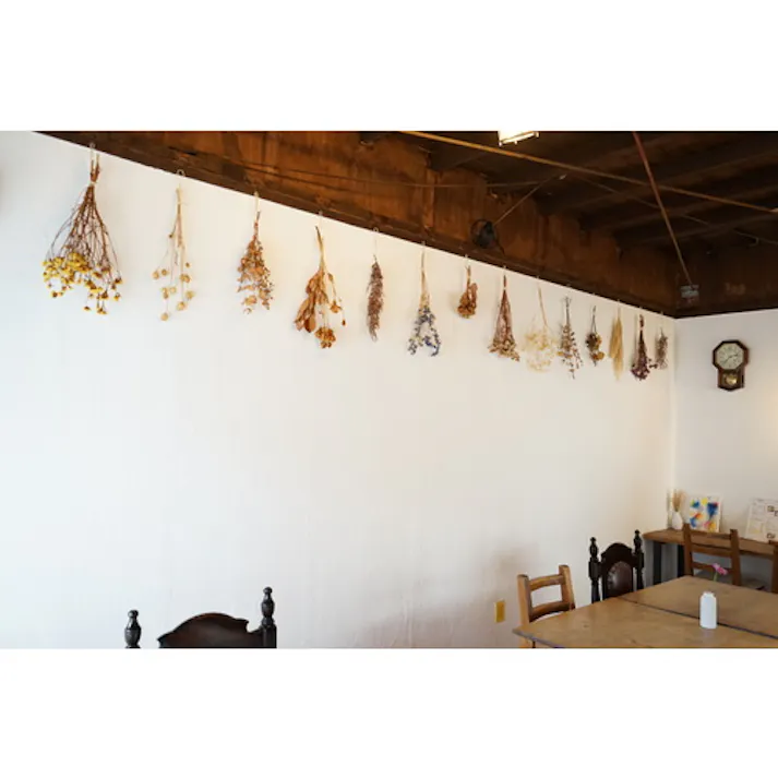 【CAINZ-DASH】日本プラスター 建築・内装用壁材 漆喰うま~くヌレール 白色 5kg 12UN01【別送品】