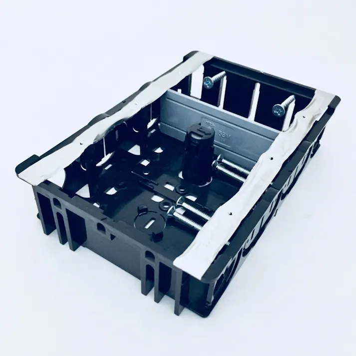 未来工業 小判スライドボックス センター磁石付 3ヶ用 SBG-3W