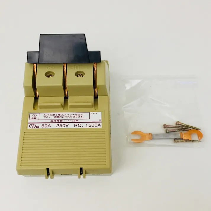 河村電器産業 カバースイッチ 単投表面式 CS3P60A