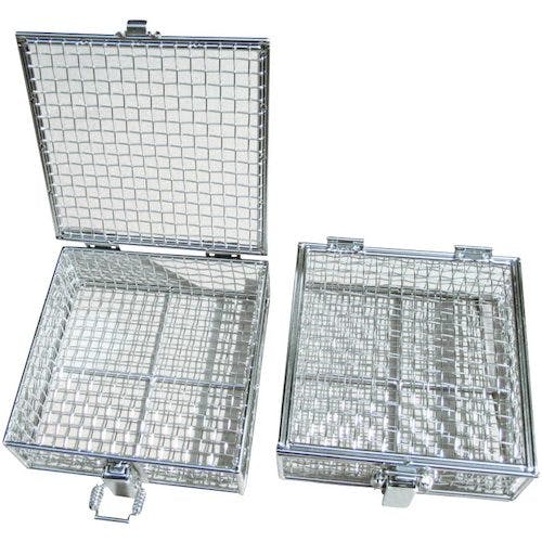 オオモリ 蝶番蓋付バスケット中 150×150×100 OM1054-51 ステンレスカゴ(カゴ) オオモリ 蝶番蓋付バスケット中 150×150×100 OM1054-51 ステンレスカゴ(カゴ)