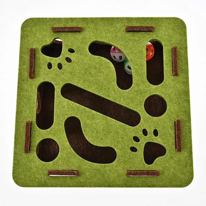 フェルトボール付き猫おもちゃ スクエア