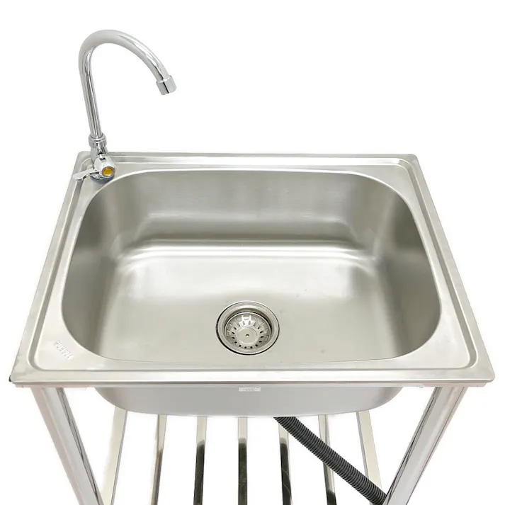 蛇口付きステンレス流し台 60cm