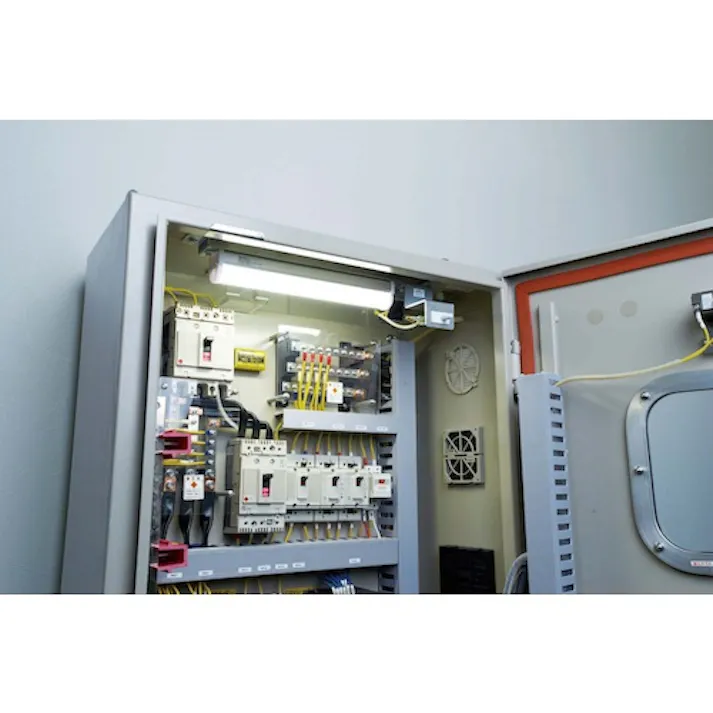 【CAINZ-DASH】篠原電機 盤用LED照明(端子台付) CLED-1004TB2Y【別送品】