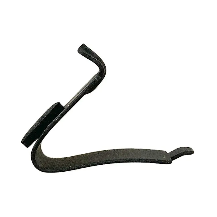 ステンレス棚柱用棚受 V型 17ミリピッチ専用 黒 クッション付 8個入