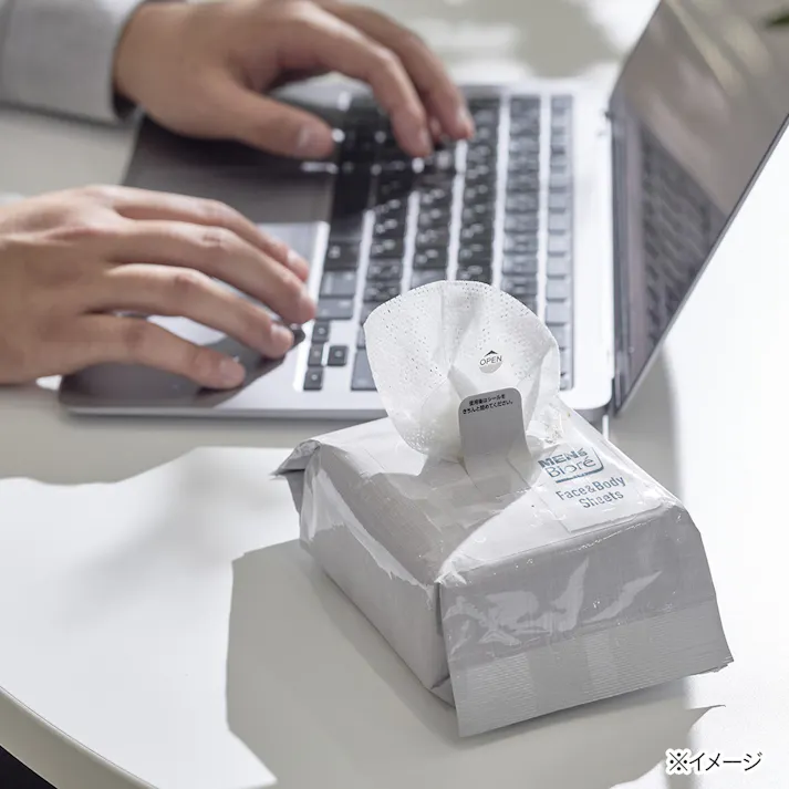 メンズビオレ 顔もふけるボディシート 清潔感のある石けんの香り 限定デザイン 28枚