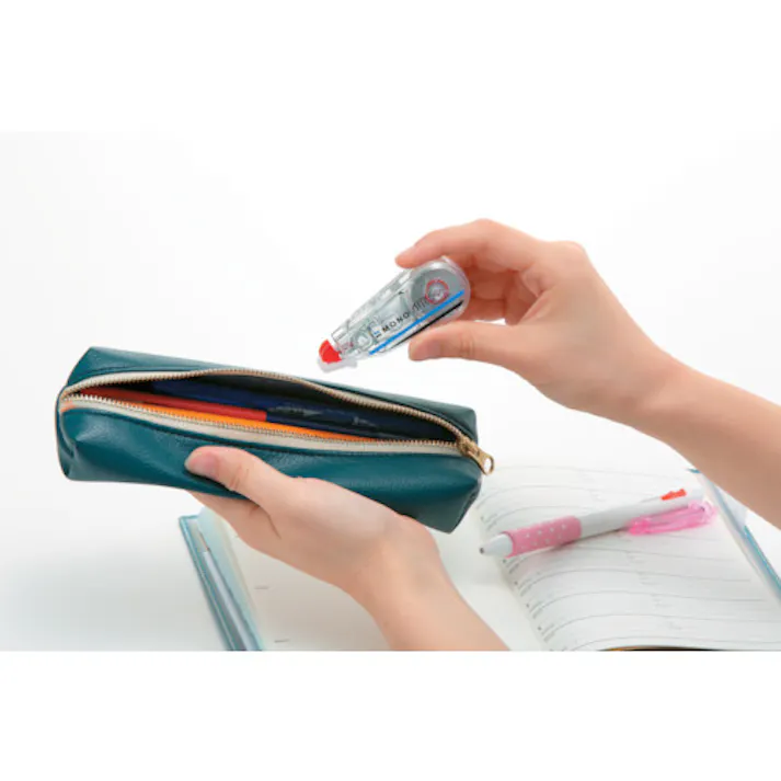 【CAINZ-DASH】トンボ鉛筆 修正テープ モノエアー4 使いきりタイプ 4.2mm ライム CT-CA4C60【別送品】